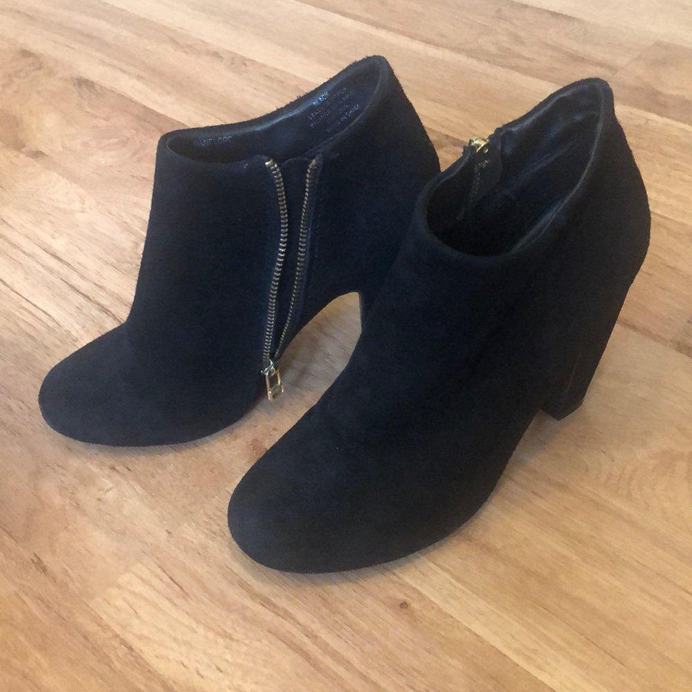 Steve Madden, read description regarding size!!!!